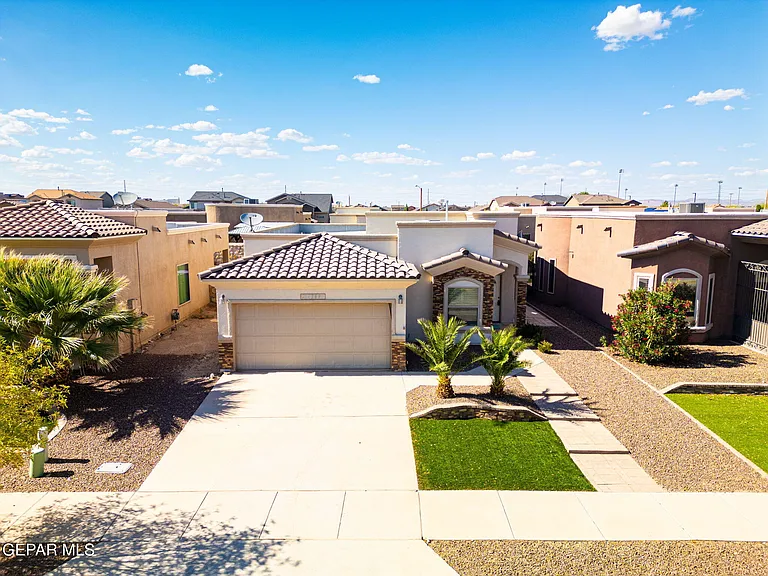 14369 Jonathan K Molina Ct — Photo 3