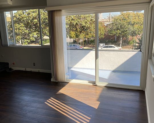 5th image of 1438 15th St APT 1