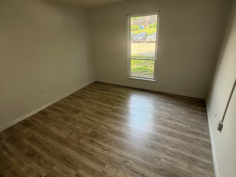 8 Shadowbrook Ln #16 — Photo 11