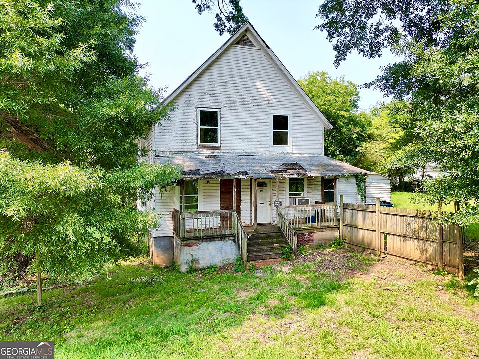 1st image of 320 Walnut Lindale Ave