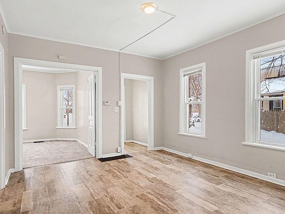 5th image of 1325 Buffalo Ave NE