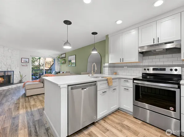 1305 W Clearbrook Drive #22, Bellingham, WA 98229