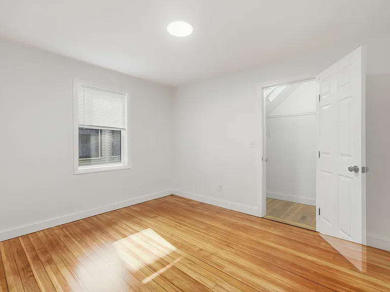 87 Floral St #1 — Photo 13