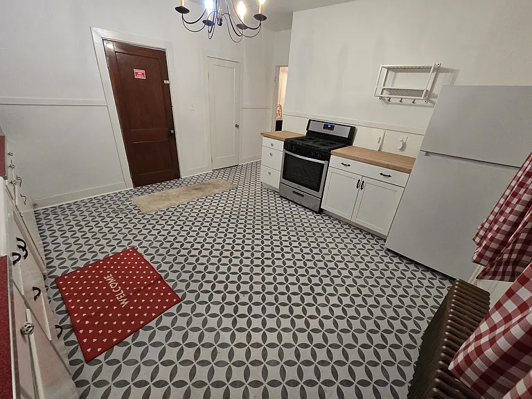 317 Front St #1 — Photo 7