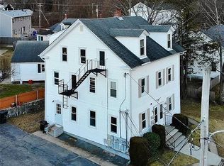 8 Branch Ave, West Warwick, RI 02893