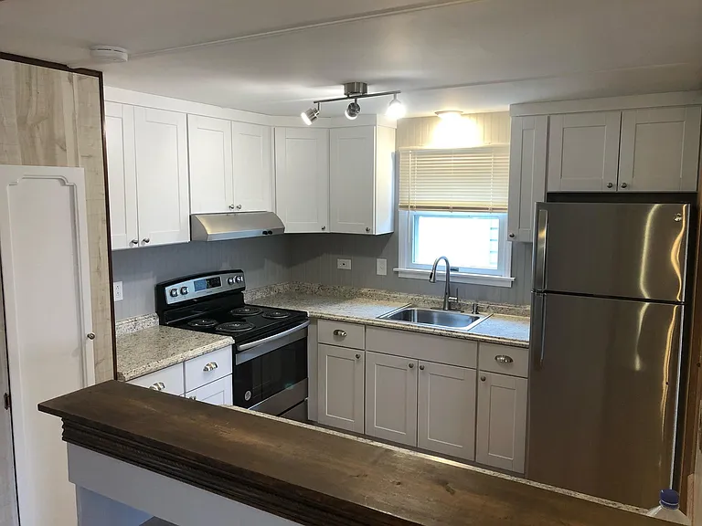 948 Monaca Rd — Photo 3