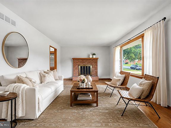 2nd image of 227 Wyngate Dr