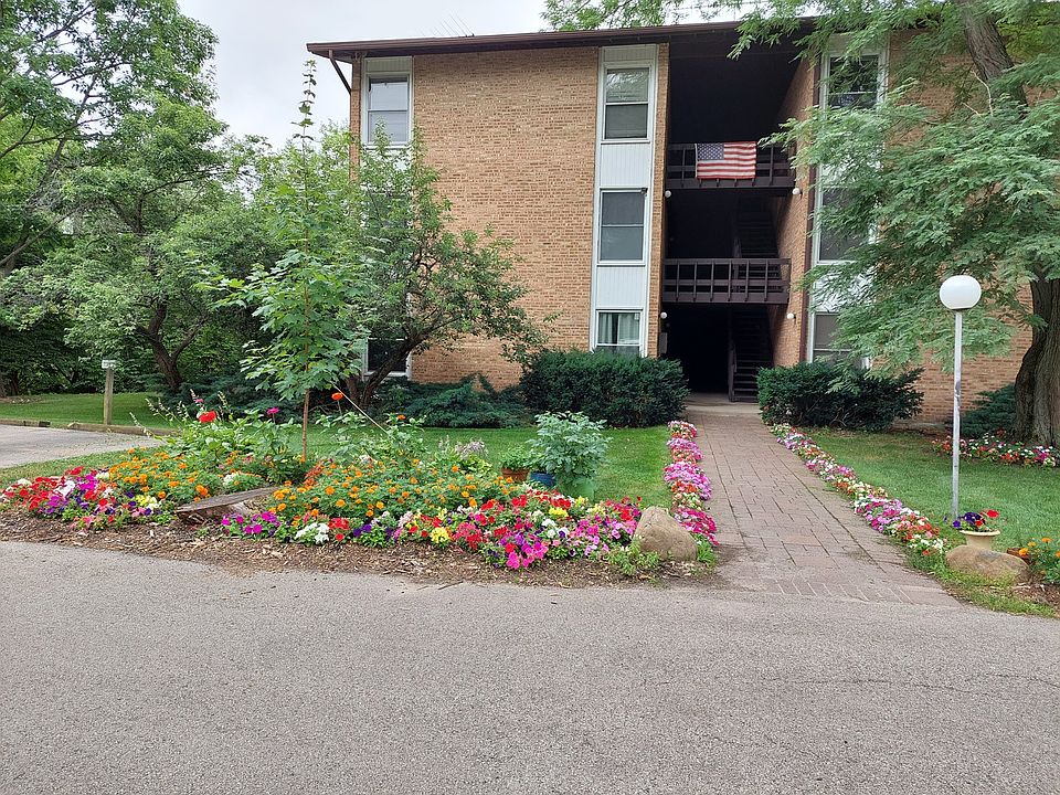 1st image of 5540 E Lake Dr APT F