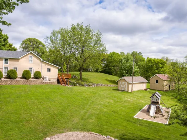 109 Lydia Rd, Jordan, MN 55352