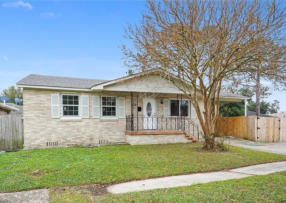 1st image of 3716 Diane Pl