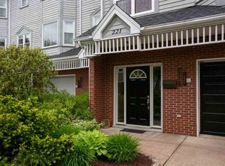 221 Spinnaker Dr, Halifax, NS B3N3C3