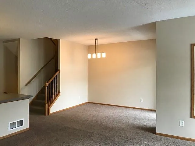 6732 Meadow Grass Ln S — Photo 6