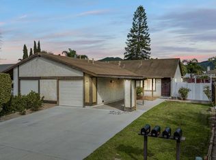 66 Deloz Dr, Camarillo, CA 93012