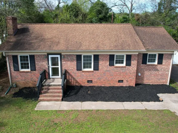 313 N Cambridge St, Ninety Six, SC 29666