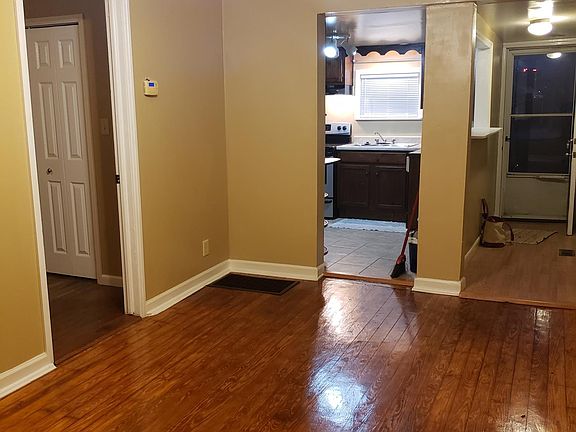 5th image of 613 Maryland Ave #D