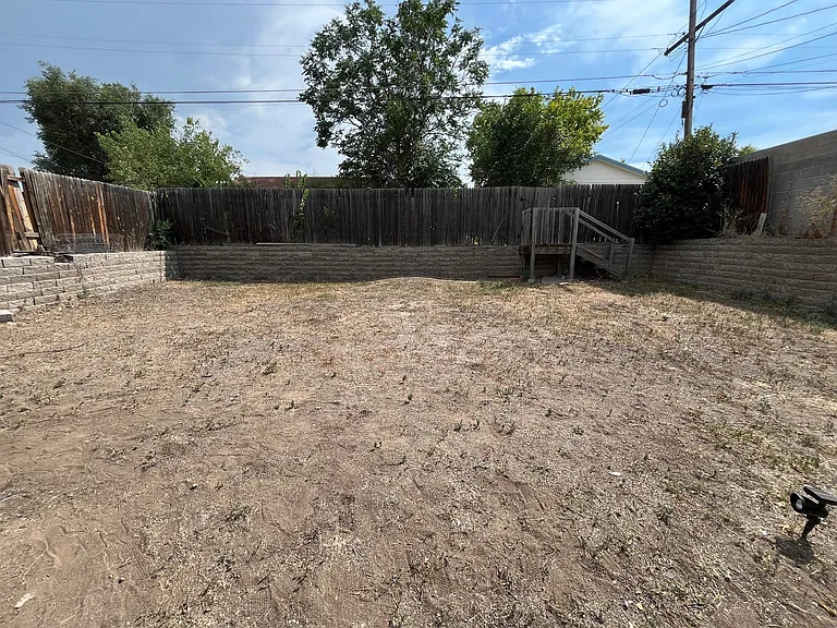 1470 W Alaska Pl — Photo 19