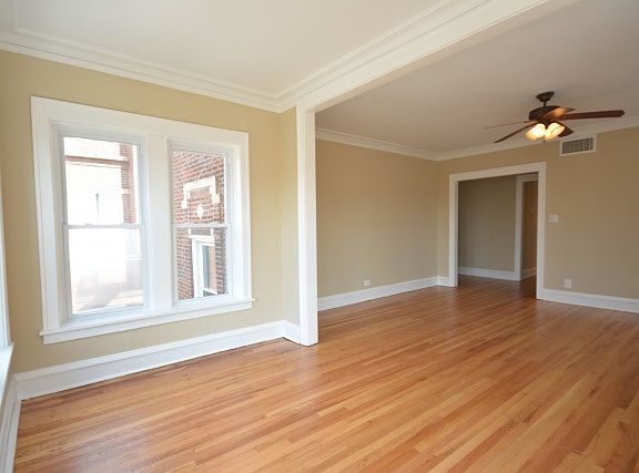 2nd image of 4857 N Washtenaw Ave #3