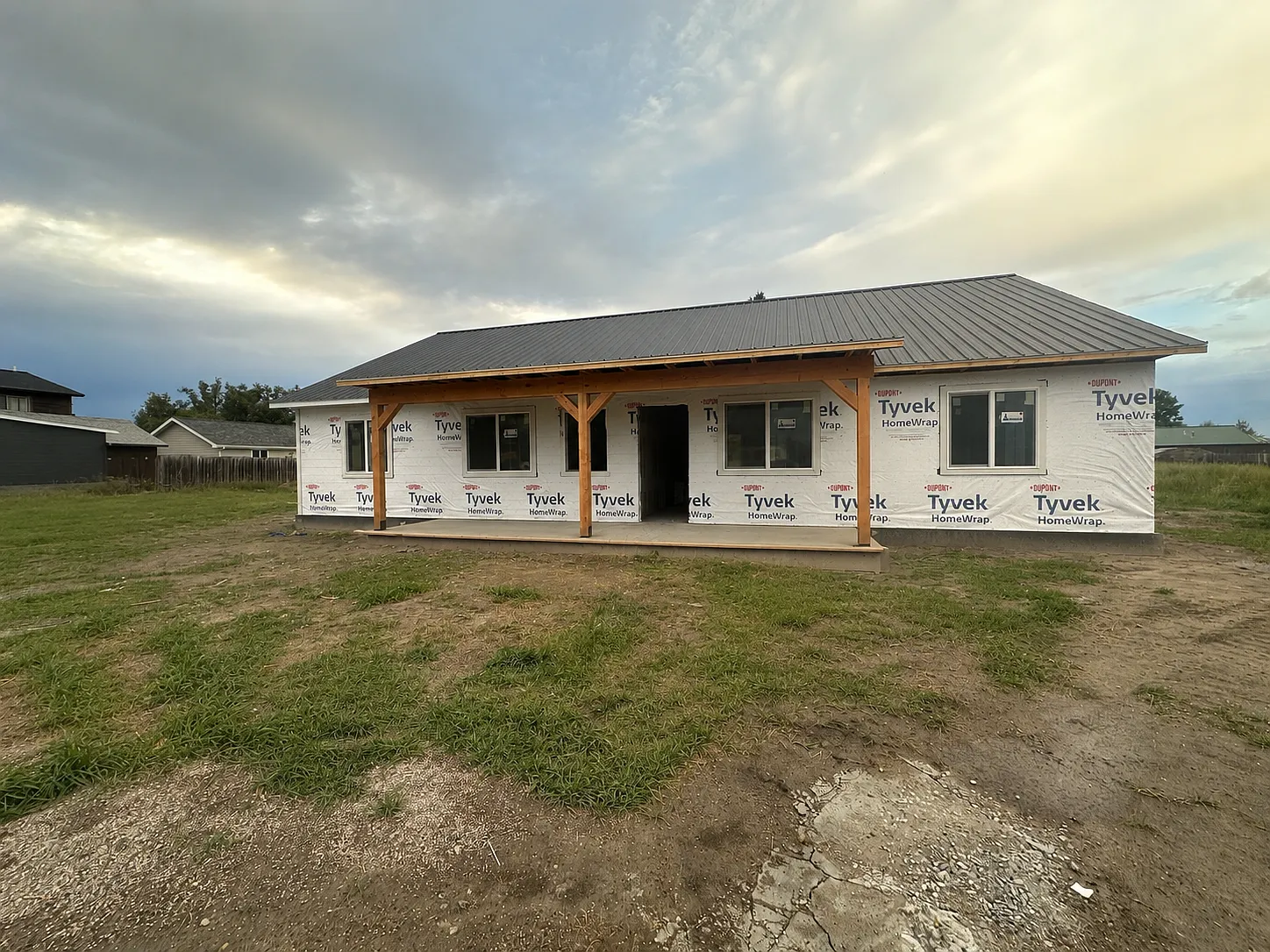 2 bed, 1.0 bath, 936 sqft, $1,250 — Photo 2