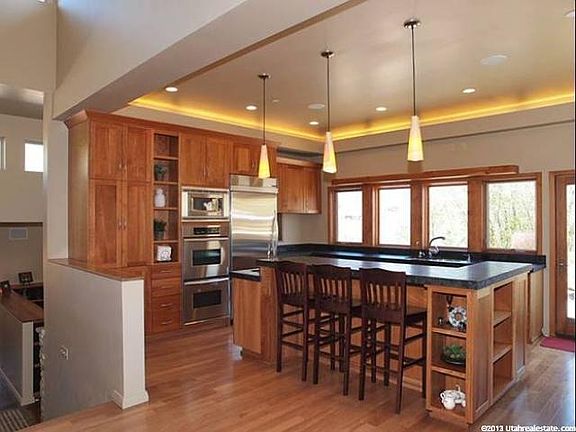 4th image of 672 N Freeze Creek Cir