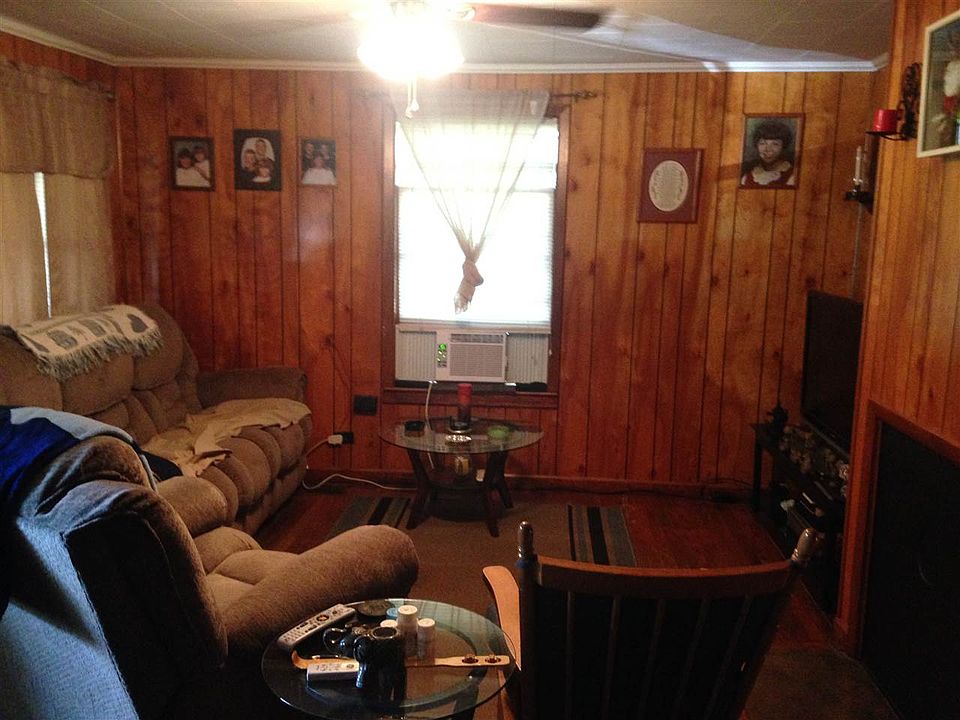 2nd image of 147 Eastwood St