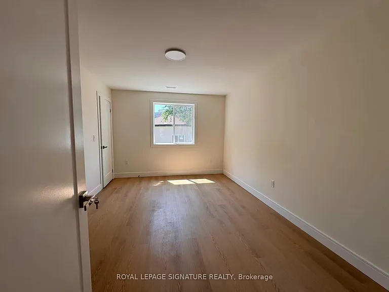 53 Bishop Ave #4 — Photo 6