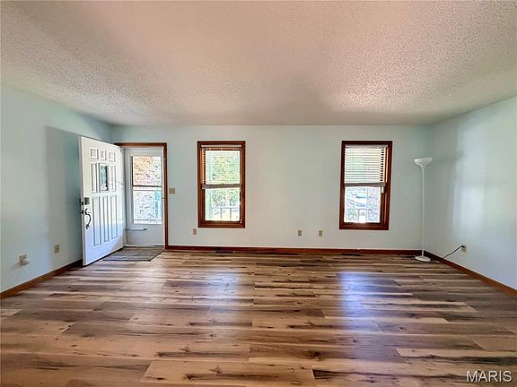 3rd image of 1710 Forest Pl
