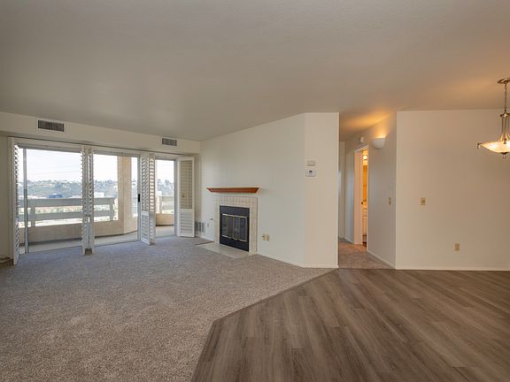 3rd image of 7027 Camino Degrazia Unit 203