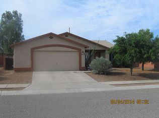 10136 E Rainbow Meadow Dr, Tucson, AZ 85747