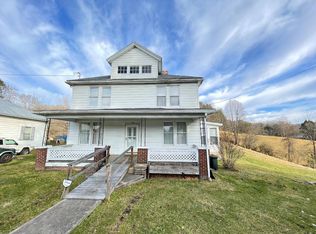 809 2nd St NE, Coeburn, VA 24230