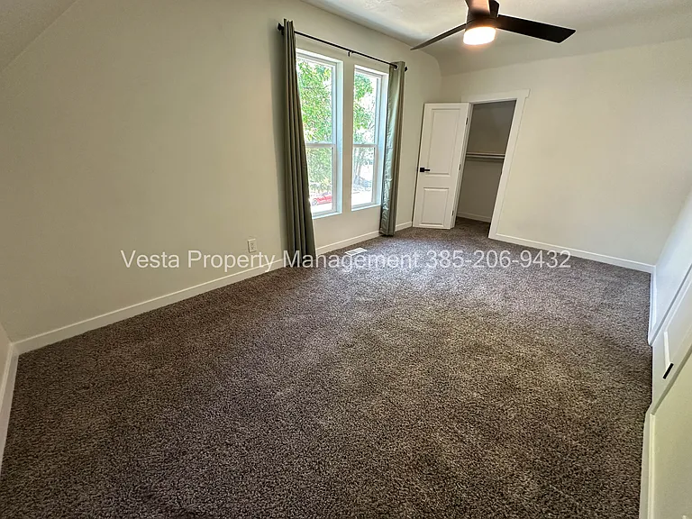 2538 Orchard Ave — Photo 14