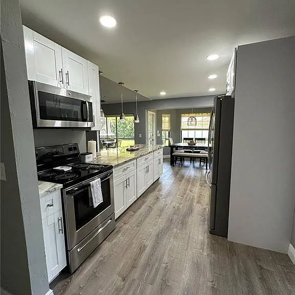 1714 SE 2nd St — Photo 9