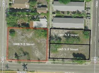 1008 N E St, Lake Worth, FL 33460