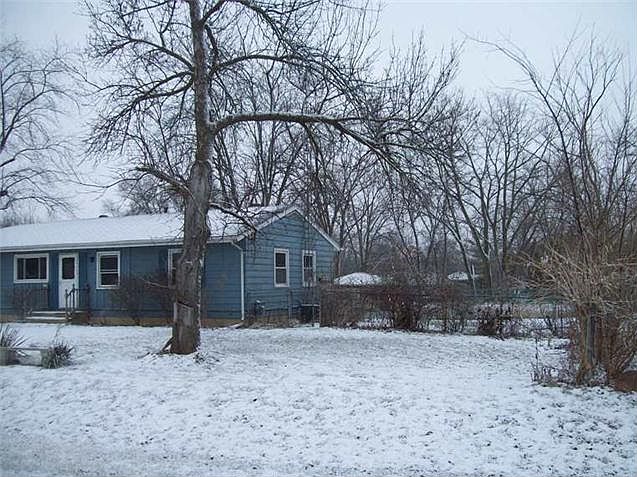 2nd image of 6N177 Clyde Ct