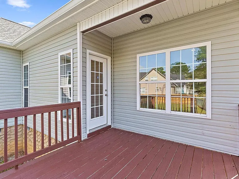 1833 Holly Oak Ln — Photo 23