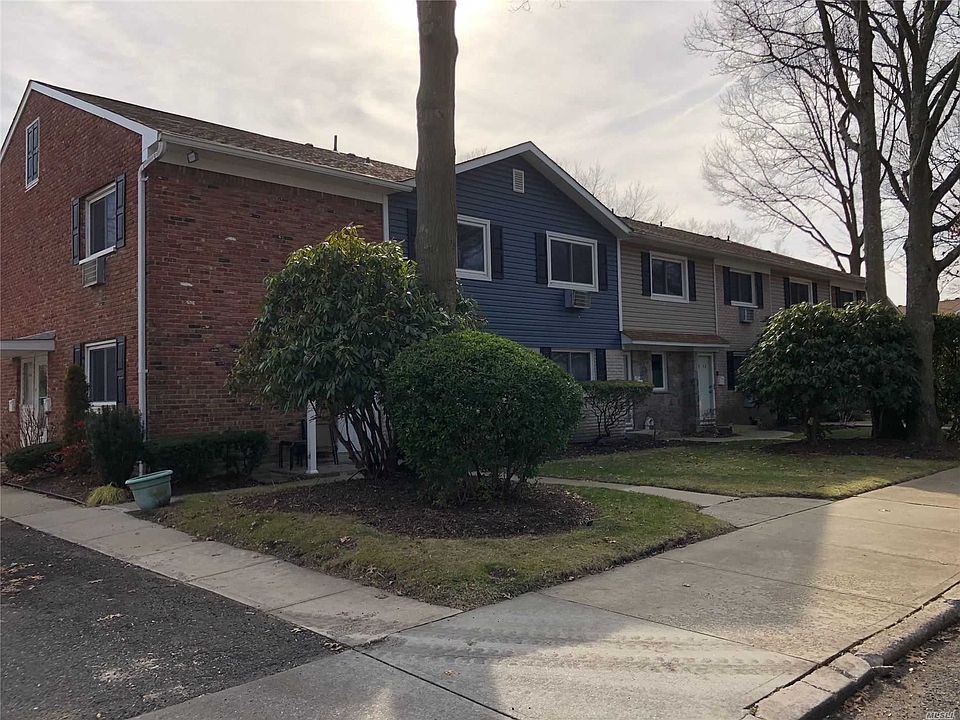 1st image of 40-18 W 4th St