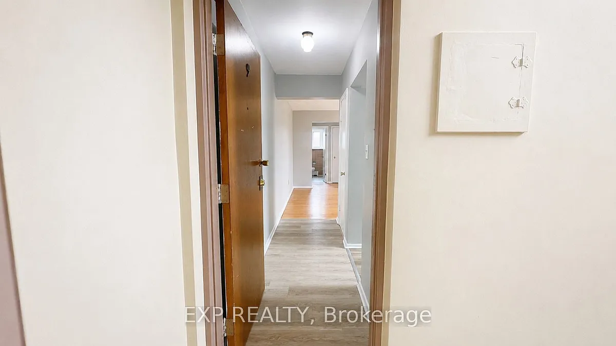Building Photo - 12 Westmount Rd W #9