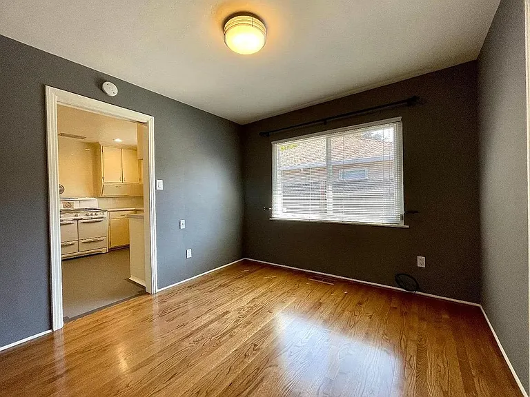 621 S 13th St — Photo 24