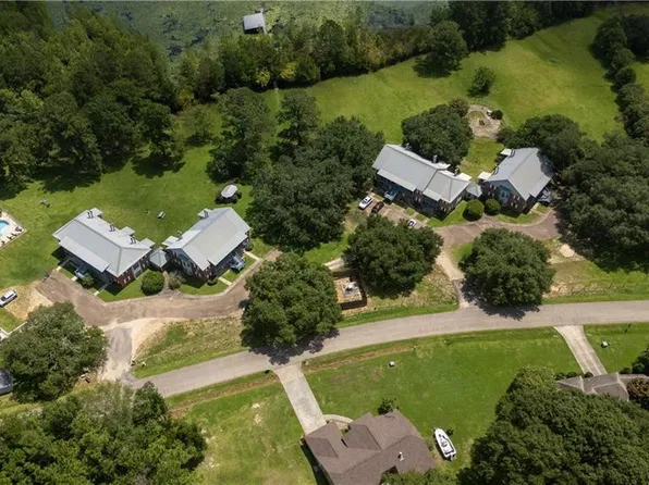 27207 Snead Dr, Abita Springs, LA 70420