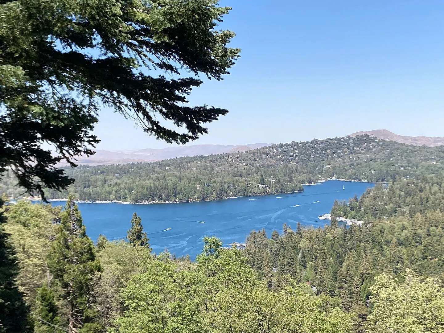 Terrific Lake View — Photo 2