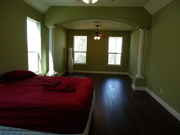 4th image of 4103 Pine Mill Ct