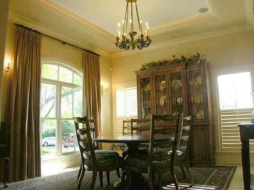 2nd image of 438 CANTERBURY HILL