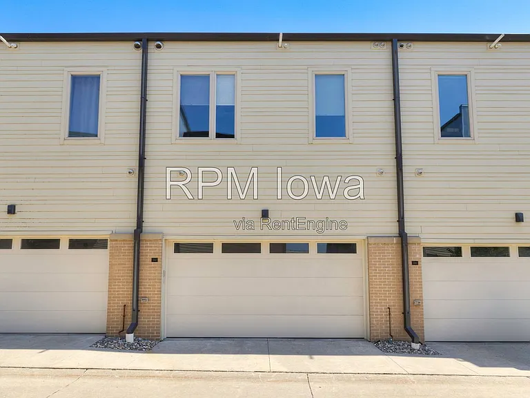 244 E Center St — Photo 34