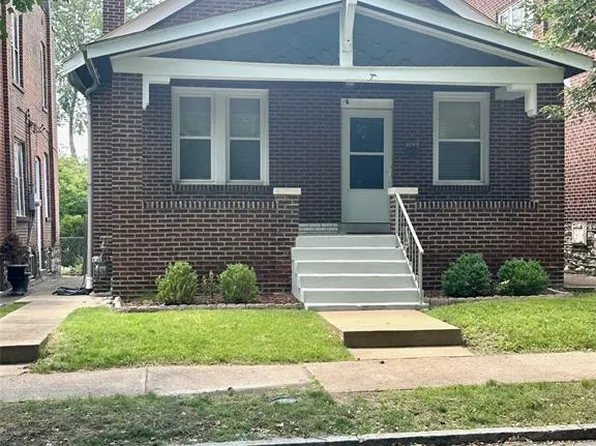 5049 Alaska Ave, Saint Louis, MO 63111