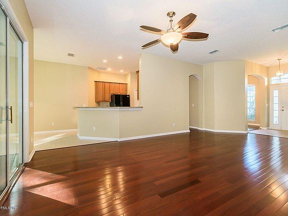5th image of 400 Sparrow Branch Cir