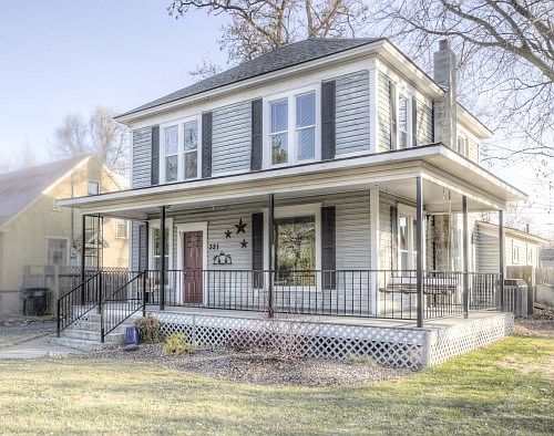 1st image of 321 Coppei Ave