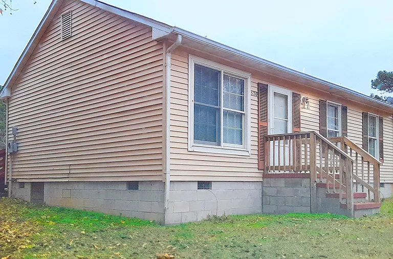 520 Lancaster Creek Dr — Photo 1