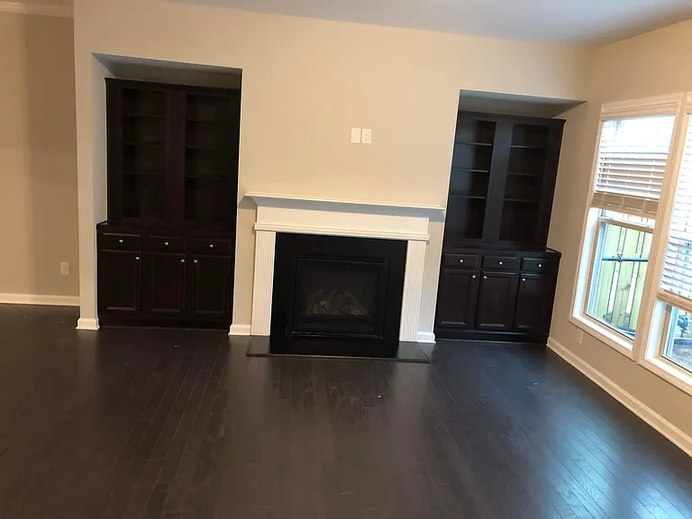 1229 Foxcroft Ln — Photo 4