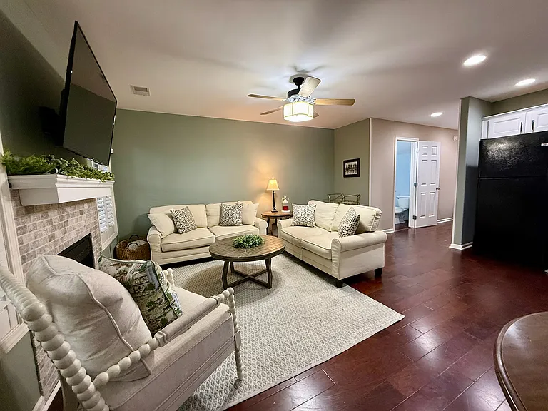 3854 Pine Ridge Way — Photo 4