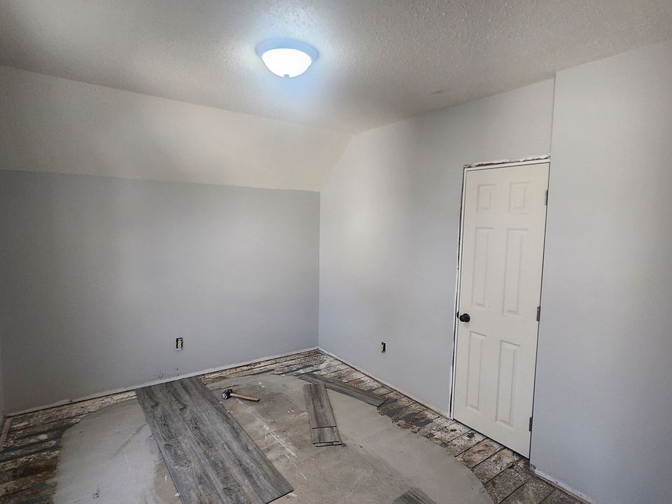 1st image of 346 Chestnut St #0