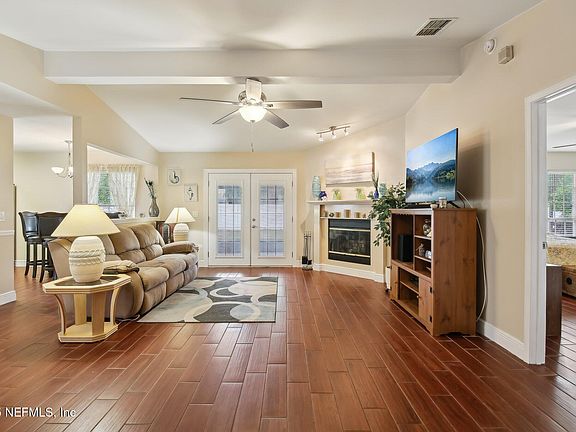 3rd image of 8114 BUCHANNAN Court